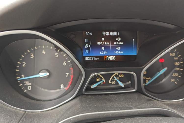 Used Ford Focus 2015 Hatchback EcoBoost 180 Automatic Elite Model Odometer Close Up