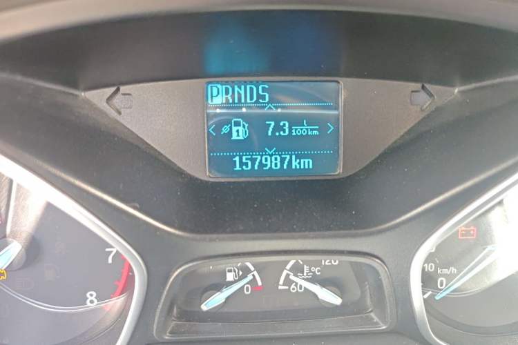Used Ford Focus 2015 Sedan EcoBoost 125 Automatic Supreme Style Edition Odometer Close Up