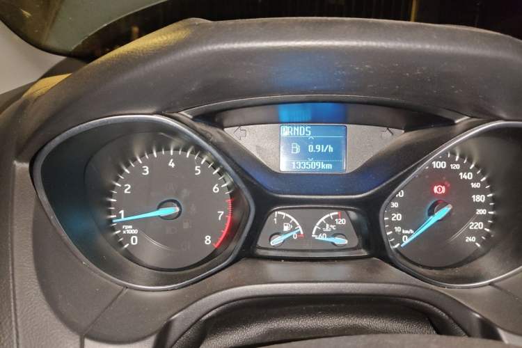 Used Ford Focus 2015 Sedan 1.6L Automatic Trend Model Odometer Close Up