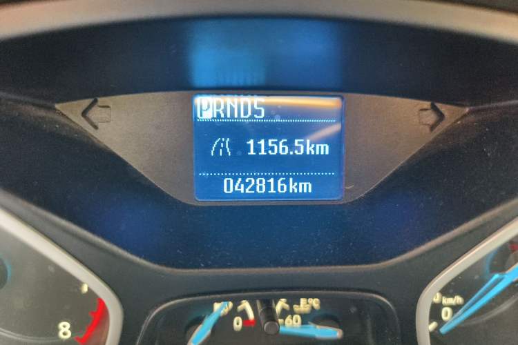 Used Ford Focus 2015 Hatchback 1.6L Automatic Comfort Model Odometer Close Up