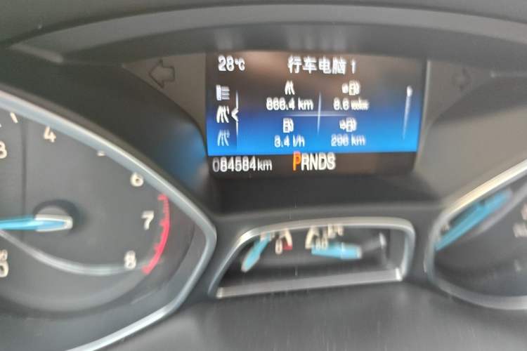 Used Ford Focus 2015 Hatchback EcoBoost 180 Automatic Elite Model Odometer Close Up