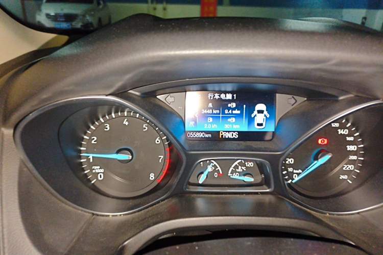 Used Ford Focus 2015 Hatchback EcoBoost 180 Automatic Sport Model Odometer Close Up