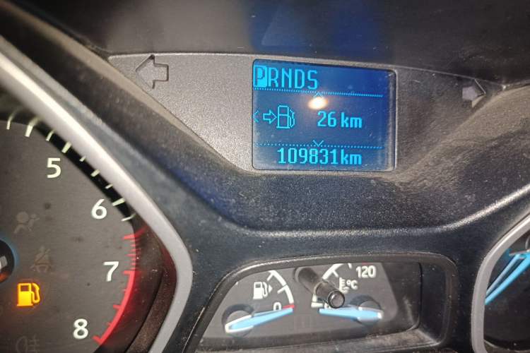 Used Ford Focus 2015 Hatchback 1.6L Automatic Comfort Model Odometer Close Up