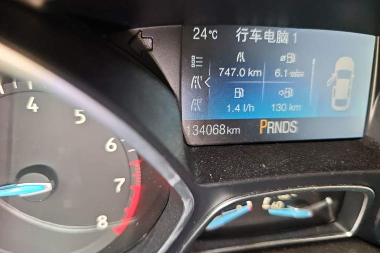 Used Ford Focus 2015 Hatchback EcoBoost 180 Automatic Elite Model Odometer Close Up