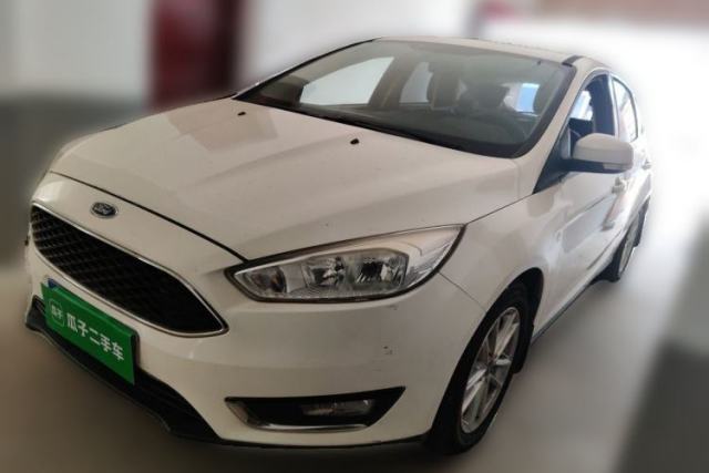 Ford Focus 2015 Hatchback 1.6L Automatic Fashion Edition с пробегом