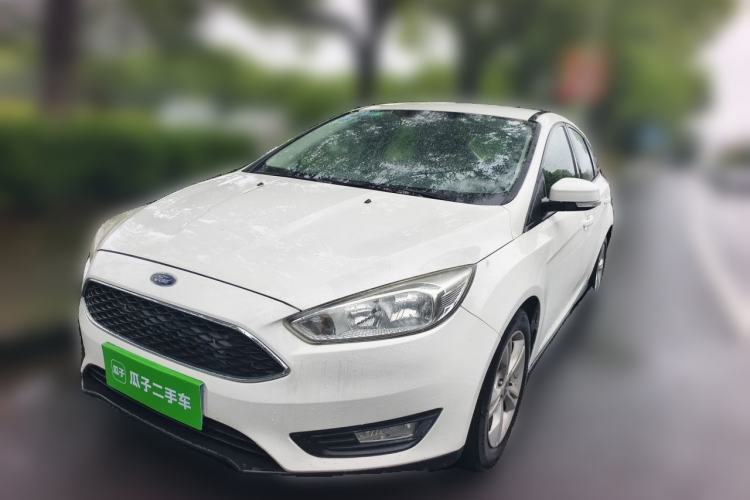 Used Ford Focus 2015 Hatchback 1.6L Automatic Comfort Model Guazi used car, China used car export, Used car for sale, Used cars, Cheapest cars for sale