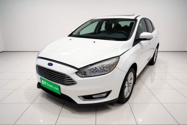 Used Ford Focus 2015 Sedan 1.6L Manual Fashion Edition