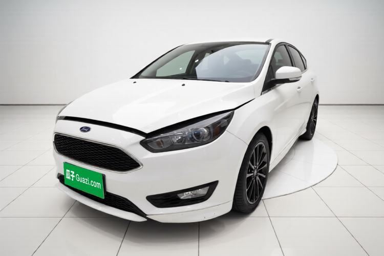Used Ford Focus 2015 Hatchback EcoBoost 180 Automatic Sport Model Guazi used car, China used car export, Used car for sale, Used cars, Cheapest cars for sale