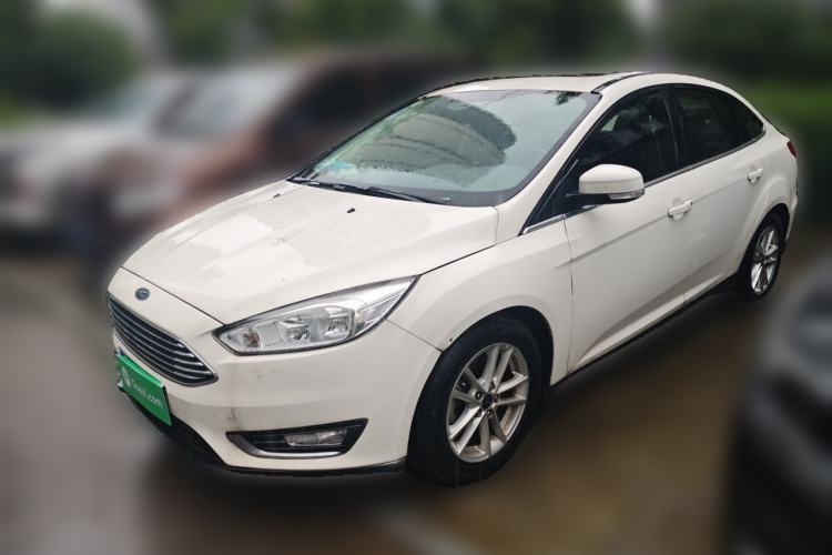 Used Ford Focus 2015 Sedan EcoBoost 180 Automatic Elite Model Guazi used car, China used car export, Used car for sale, Used cars, Cheapest cars for sale