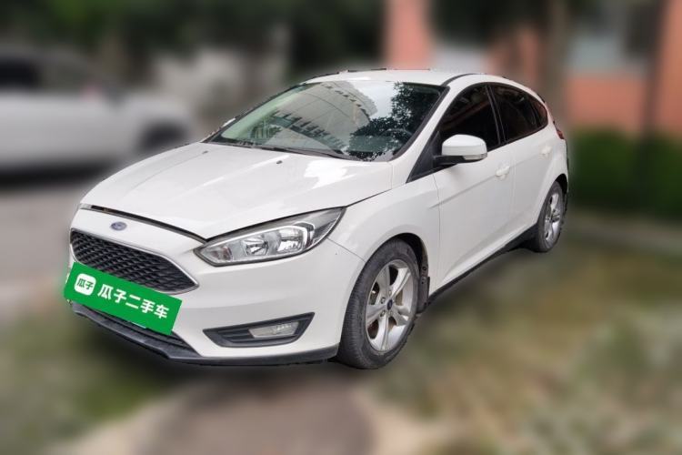 Used Ford Focus 2015 Hatchback 1.6L Automatic Comfort Model Guazi used car, China used car export, Used car for sale, Used cars, Cheapest cars for sale