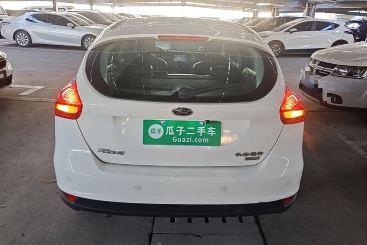 Used Ford Focus 2015 Hatchback EcoBoost 125 Automatic Supreme Style Edition Rear