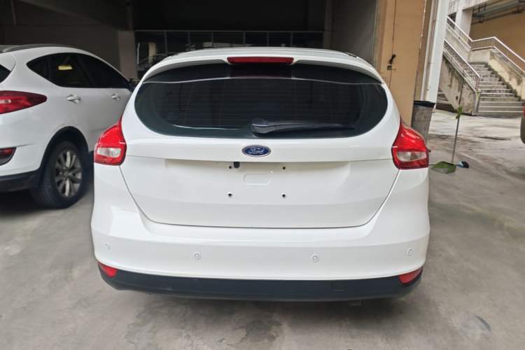 Used Ford Focus 2015 Hatchback 1.6L Automatic Fashion Edition Rear