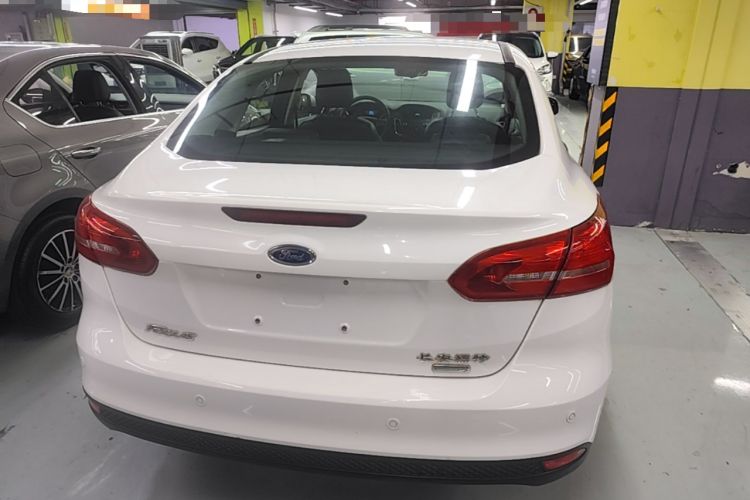 Used Ford Focus 2015 Sedan EcoBoost 125 Automatic Supreme Style Edition Rear