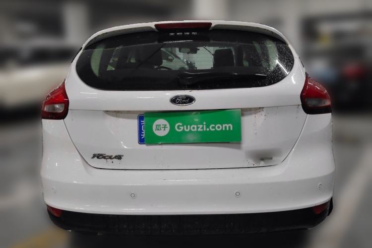 Used Ford Focus 2015 Hatchback EcoBoost 125 Automatic Supreme Style Edition Rear
