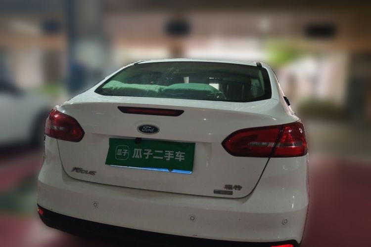 Used Ford Focus 2015 Sedan EcoBoost 125 Automatic Supreme Style Edition Rear