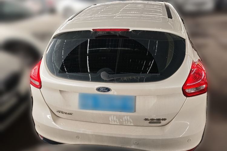 Used Ford Focus 2015 Hatchback EcoBoost 125 Automatic Supreme Style Edition Rear