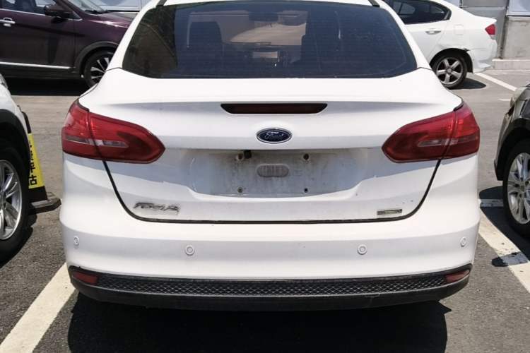 Used Ford Focus 2015 Sedan EcoBoost 125 Automatic Supreme Style Edition Rear