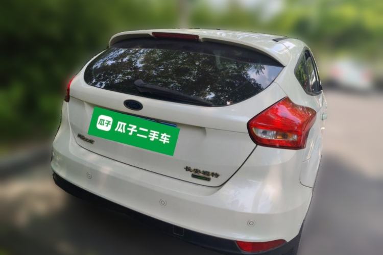 Used Ford Focus 2015 Hatchback EcoBoost 125 Automatic Supreme Style Edition Rear