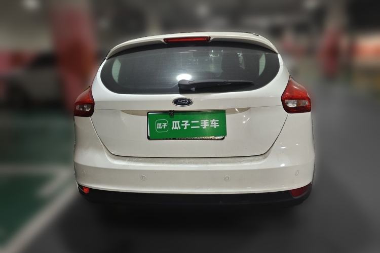 Used Ford Focus 2015 Hatchback EcoBoost 125 Manual – Ultra-Style Edition Rear