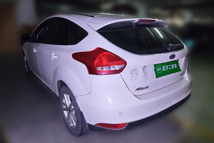 Used Ford Focus 2015 Hatchback 1.6L Automatic Fashion Edition Rear Left 45 Deg