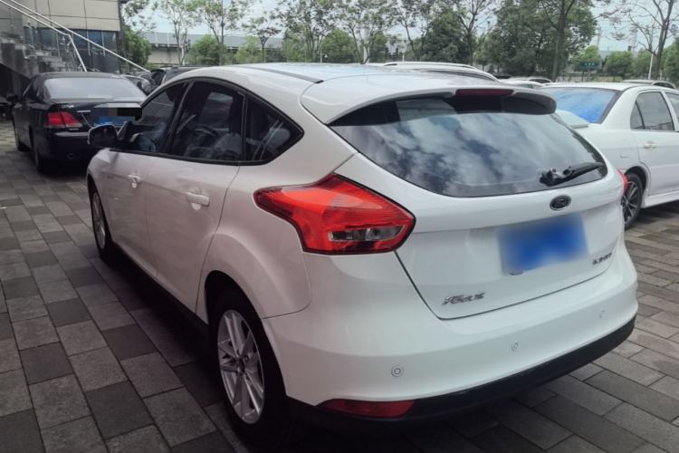 Used Ford Focus 2015 Hatchback 1.6L Manual Fashion Edition Rear Left 45 Deg