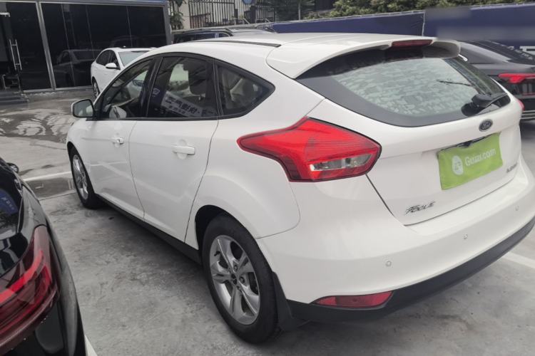 Used Ford Focus 2015 Hatchback 1.6L Automatic Comfort Model Rear Left 45 Deg