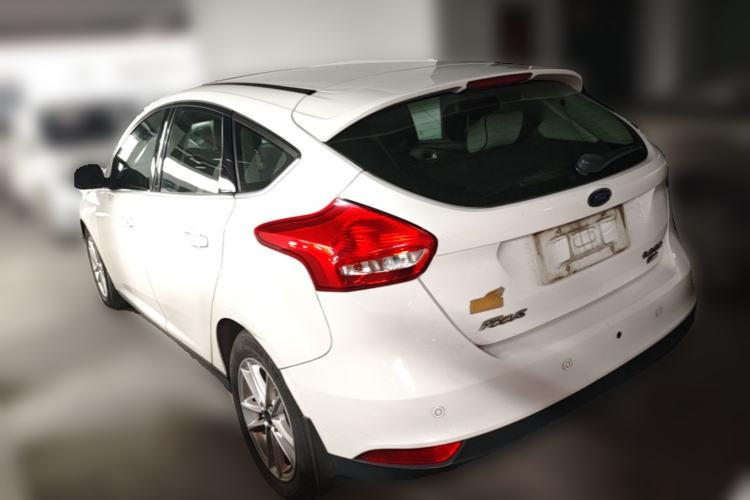 Used Ford Focus 2015 Hatchback EcoBoost 180 Automatic Elite Model Rear Left 45 Deg