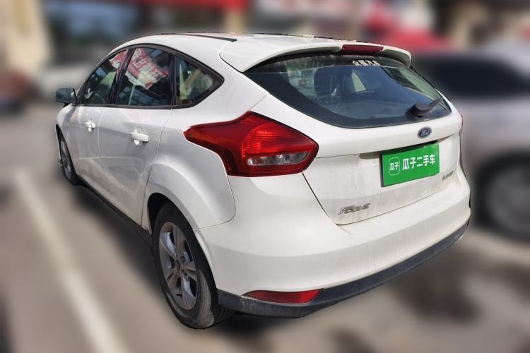 Used Ford Focus 2015 Hatchback 1.6L Automatic Comfort Model Rear Left 45 Deg