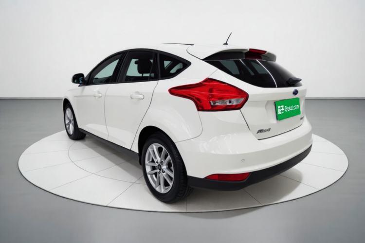 Used Ford Focus 2015 Hatchback 1.6L Automatic Fashion Edition Rear Left 45 Deg