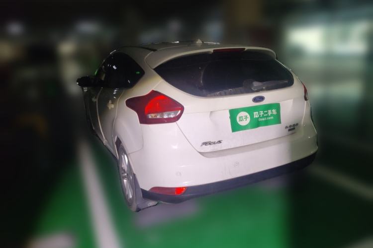 Used Ford Focus 2015 Hatchback EcoBoost 180 Automatic Elite Model Rear Left 45 Deg