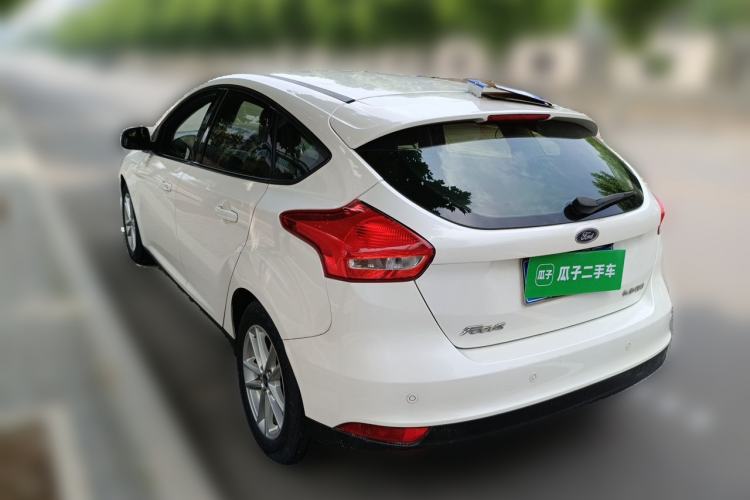 Used Ford Focus 2015 Hatchback 1.6L Automatic Fashion Edition Rear Left 45 Deg