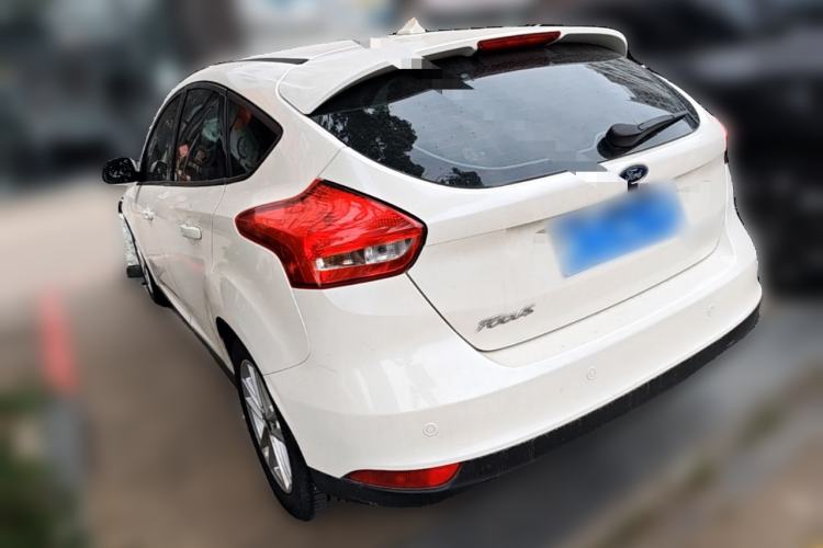 Used Ford Focus 2015 Hatchback 1.6L Automatic Fashion Edition Rear Left 45 Deg