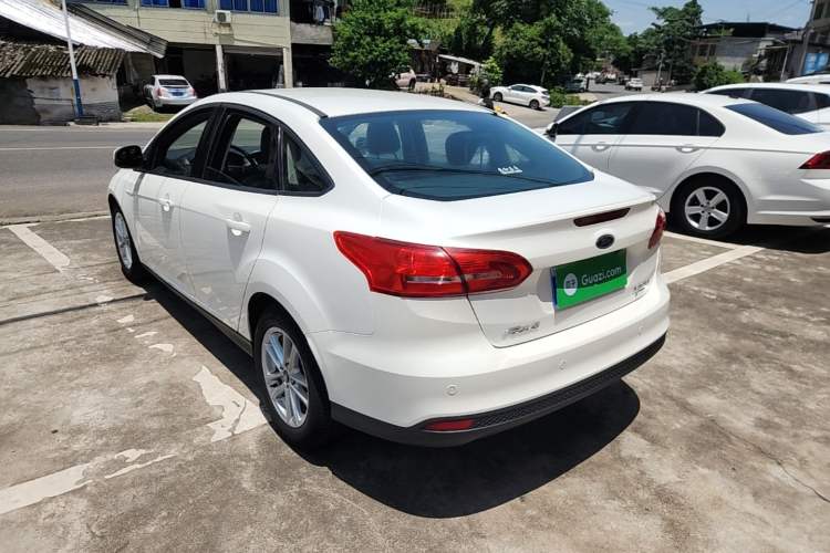 Used Ford Focus 2015 Sedan EcoBoost 125 Manual – Ultra-Style Edition Rear Left 45 Deg
