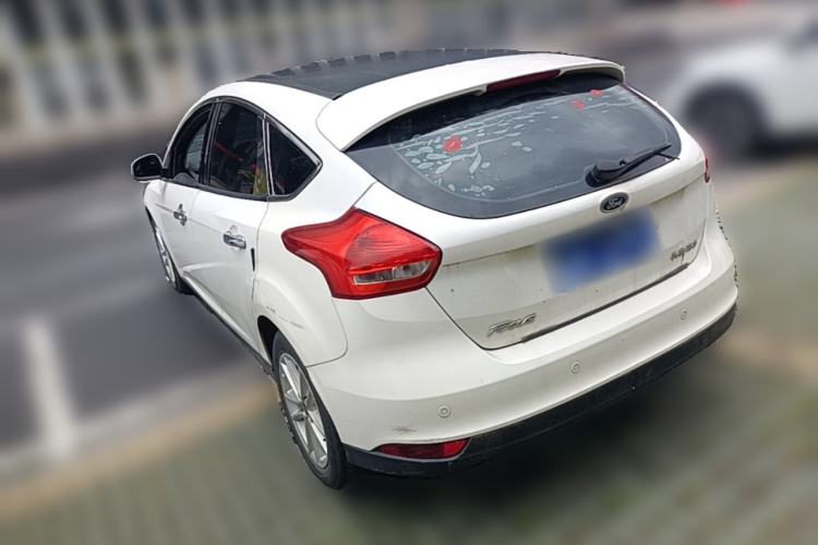 Used Ford Focus 2015 Hatchback 1.6L Automatic Fashion Edition Rear Left 45 Deg