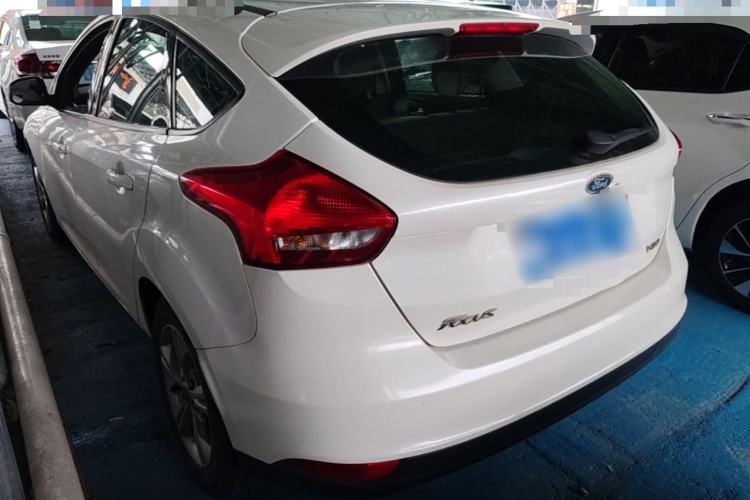 Used Ford Focus 2015 Hatchback 1.6L Automatic Comfort Model Rear Left 45 Deg