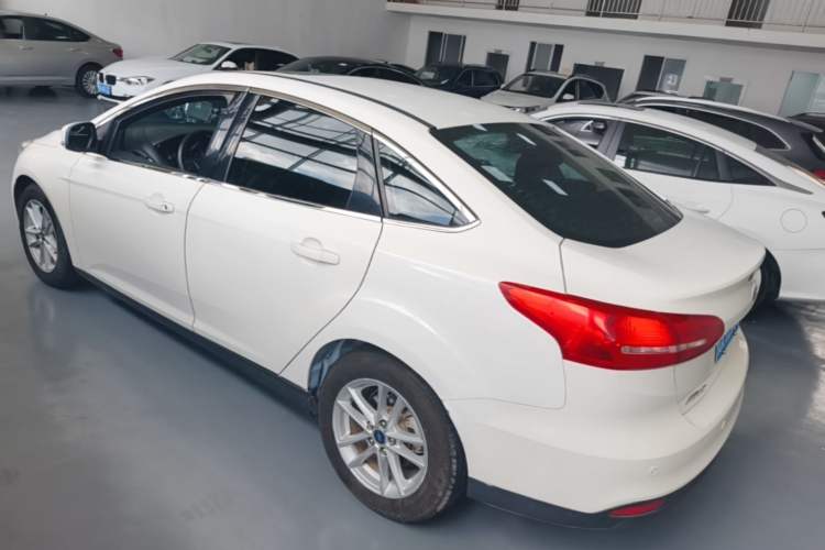 Used Ford Focus 2015 Sedan 1.6L Automatic Trend Model Rear Left 45 Deg