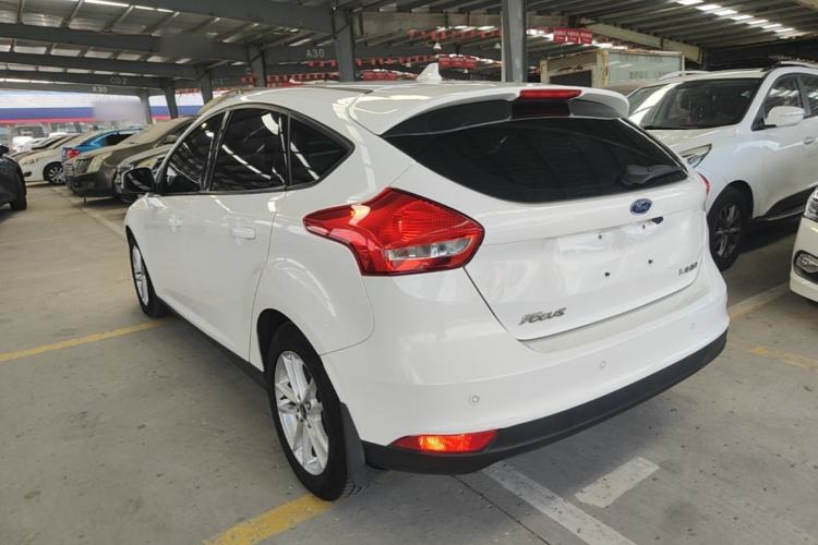 Used Ford Focus 2015 Hatchback 1.6L Automatic Fashion Edition Rear Left 45 Deg
