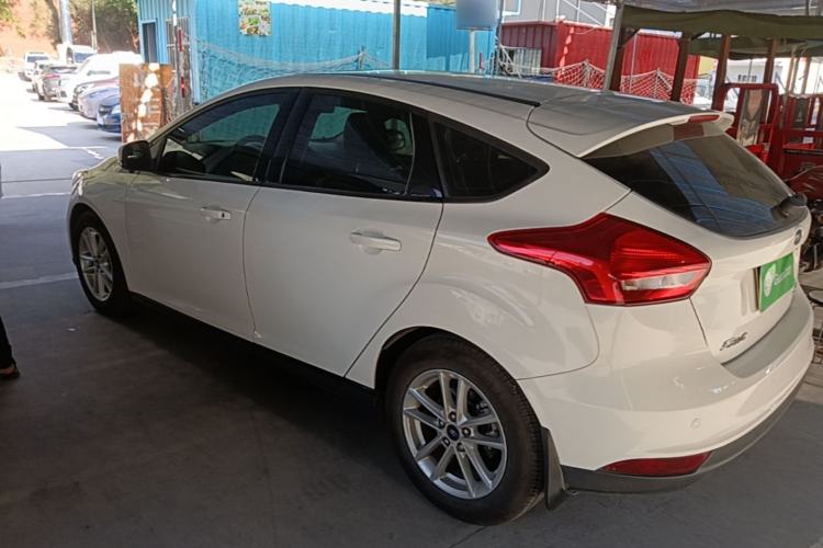 Used Ford Focus 2015 Hatchback 1.6L Automatic Fashion Edition Rear Left 45 Deg