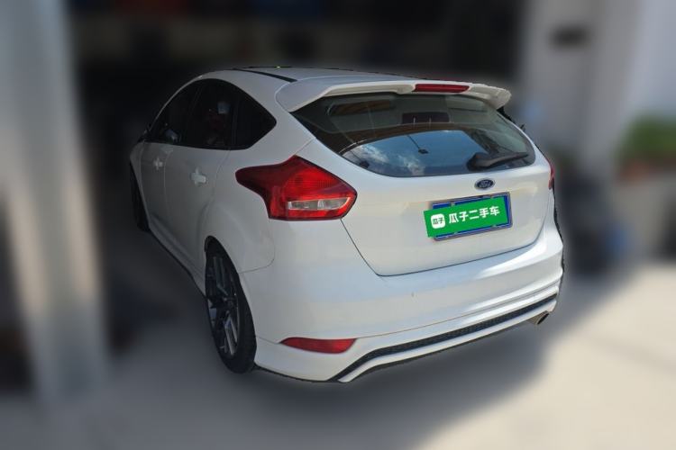 Used Ford Focus 2015 Hatchback 1.6L Automatic Comfort Model Rear Left 45 Deg