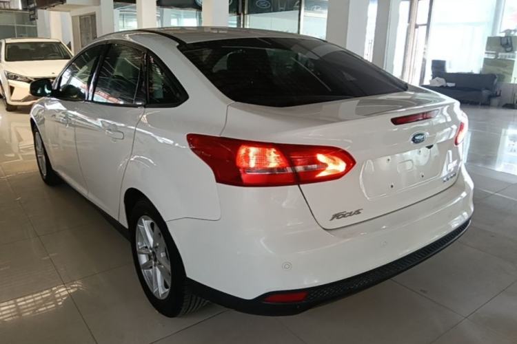 Used Ford Focus 2015 Sedan 1.6L Automatic Trend Model Rear Left 45 Deg