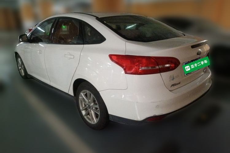 Used Ford Focus 2015 Sedan EcoBoost 125 Automatic Supreme Style Edition Rear Left 45 Deg