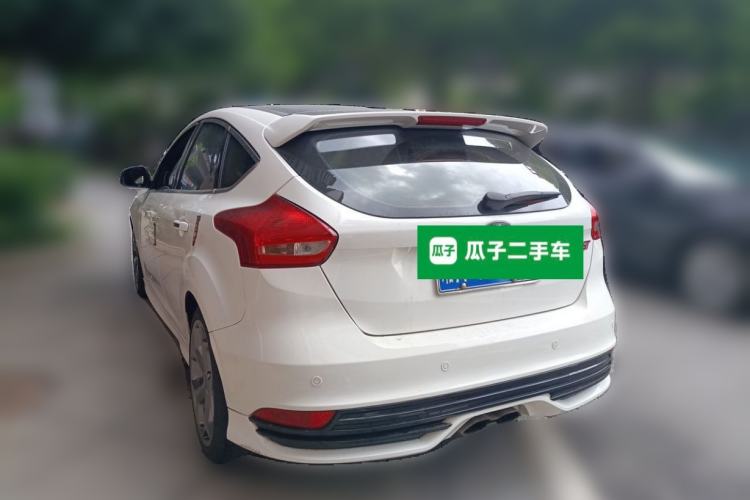 Used Ford Focus 2015 Hatchback EcoBoost 180 Automatic Sport Model Rear Left 45 Deg