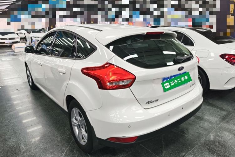 Used Ford Focus 2015 Hatchback 1.6L Automatic Comfort Model Rear Left 45 Deg
