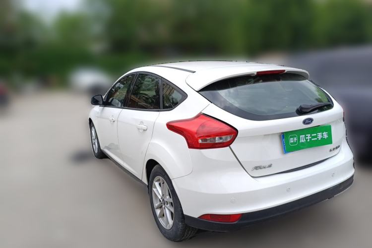Used Ford Focus 2015 Hatchback 1.6L Automatic Fashion Edition Rear Left 45 Deg