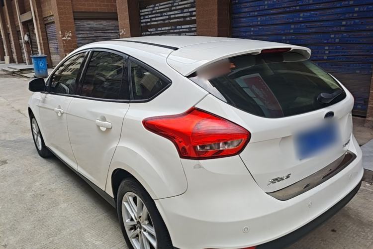 Used Ford Focus 2015 Hatchback 1.6L Automatic Fashion Edition Rear Left 45 Deg