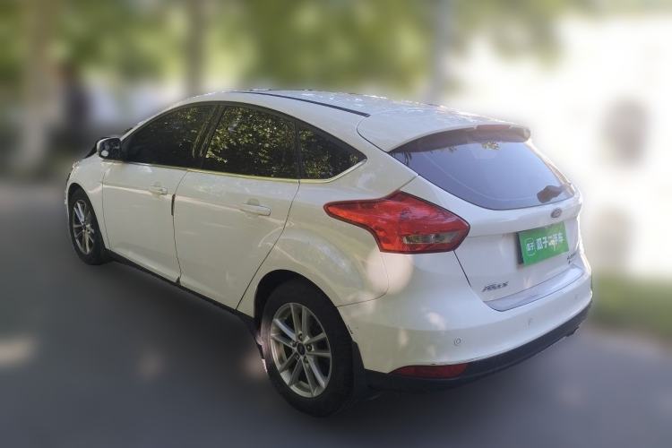 Used Ford Focus 2015 Hatchback EcoBoost 180 Automatic Elite Model Rear Left 45 Deg