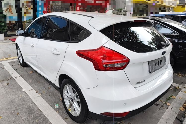Used Ford Focus 2015 Hatchback 1.6L Automatic Fashion Edition Rear Left 45 Deg