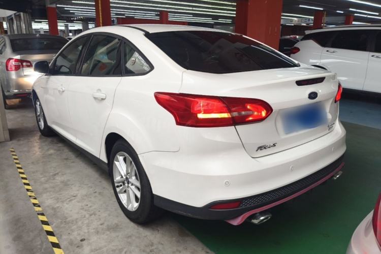 Used Ford Focus 2015 Sedan EcoBoost 125 Automatic Supreme Style Edition Rear Left 45 Deg