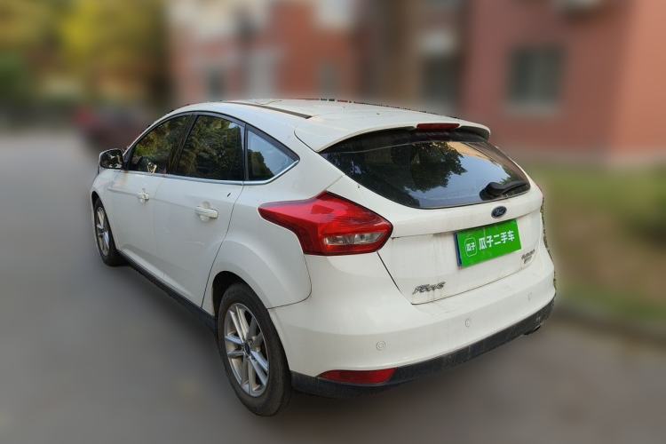 Used Ford Focus 2015 Hatchback EcoBoost 180 Automatic Elite Model Rear Left 45 Deg