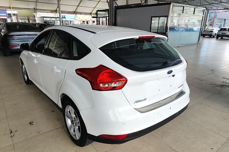 Used Ford Focus 2015 Hatchback 1.6L Manual Comfort Edition Rear Left 45 Deg